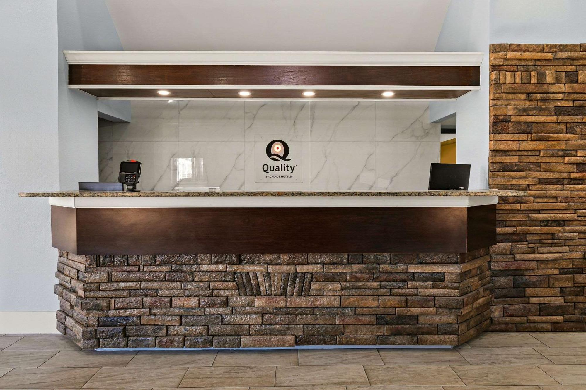 Lavonia Quality Inn מראה חיצוני תמונה